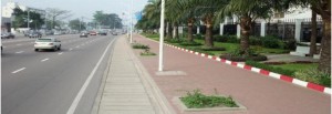Boulevard du 30 juin à Kinshasa, capitale de la RDC